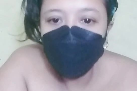 2024-10-22-173212 Anggrek Nur ID: 4137775 Papaya Live