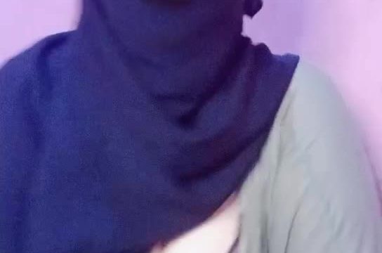 2024-12-11-010101 69 ID: 3012890 Papaya Live