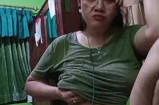 2024-12-03-010101 Ayu ID: 4261898 Papaya Live